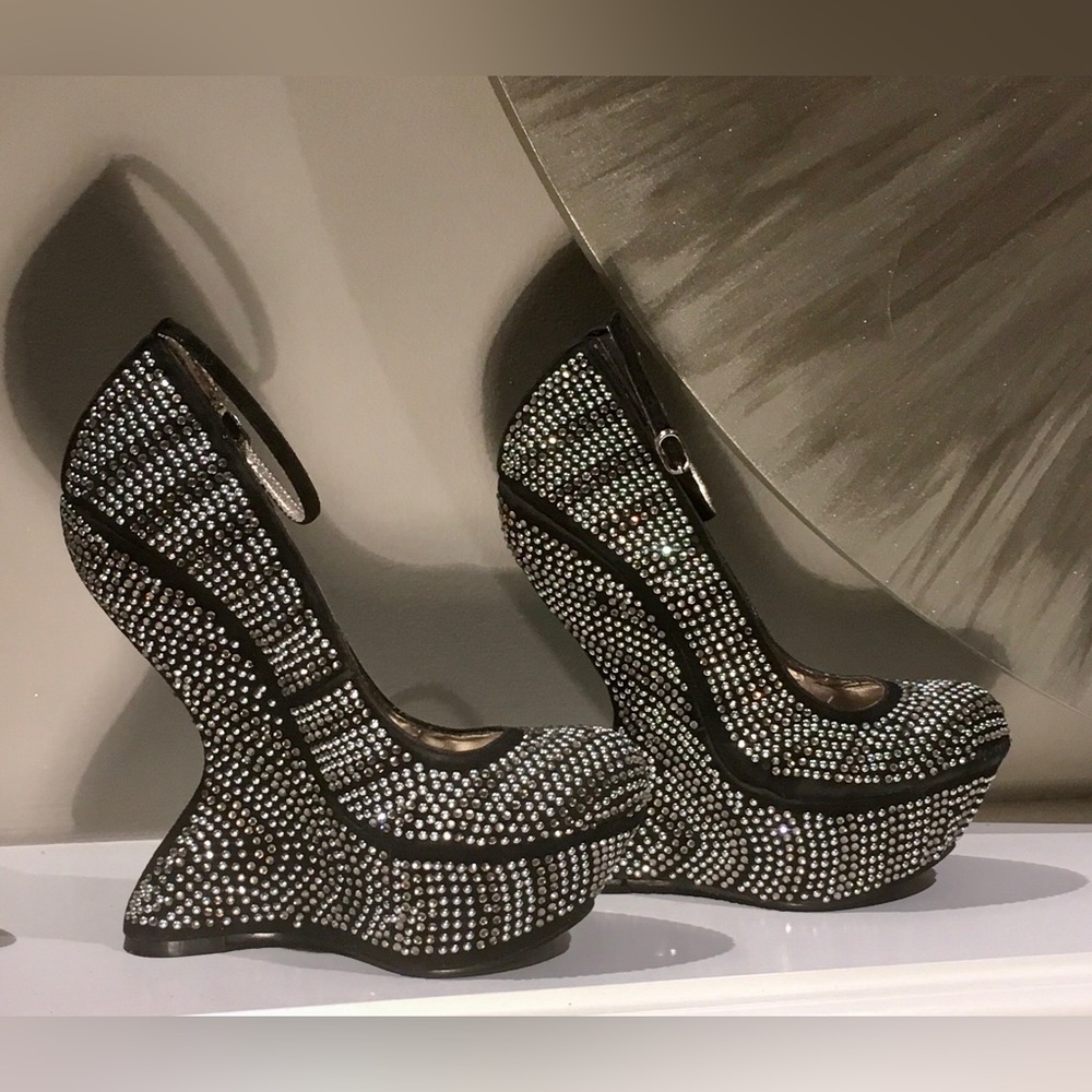 STEVE MADDEN GOSSIP Black Silver Metallic platform Sculpted heels Geometric SZ 6 - Picture 2 of 10